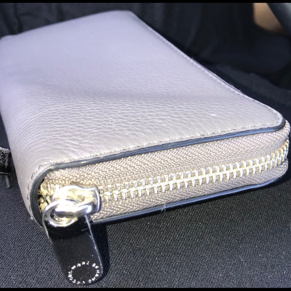 Marc by Marc Jacobs Wallet - Picture 5 of 5